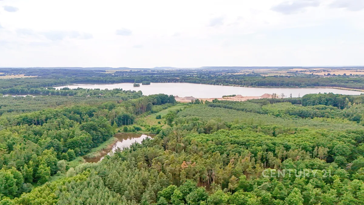 Prodej stavebního pozemku 5657 m²